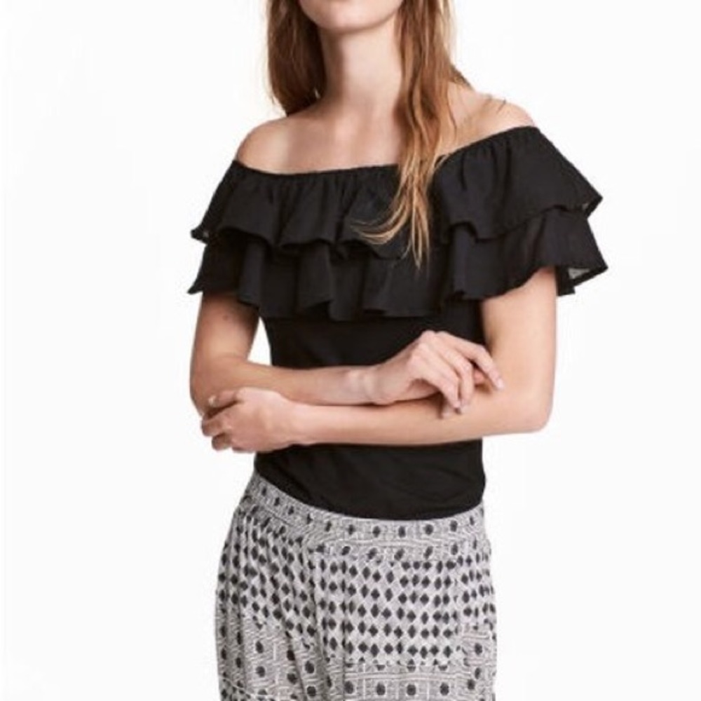 H&M Off-The-Shoulder Black Ruffle Top
